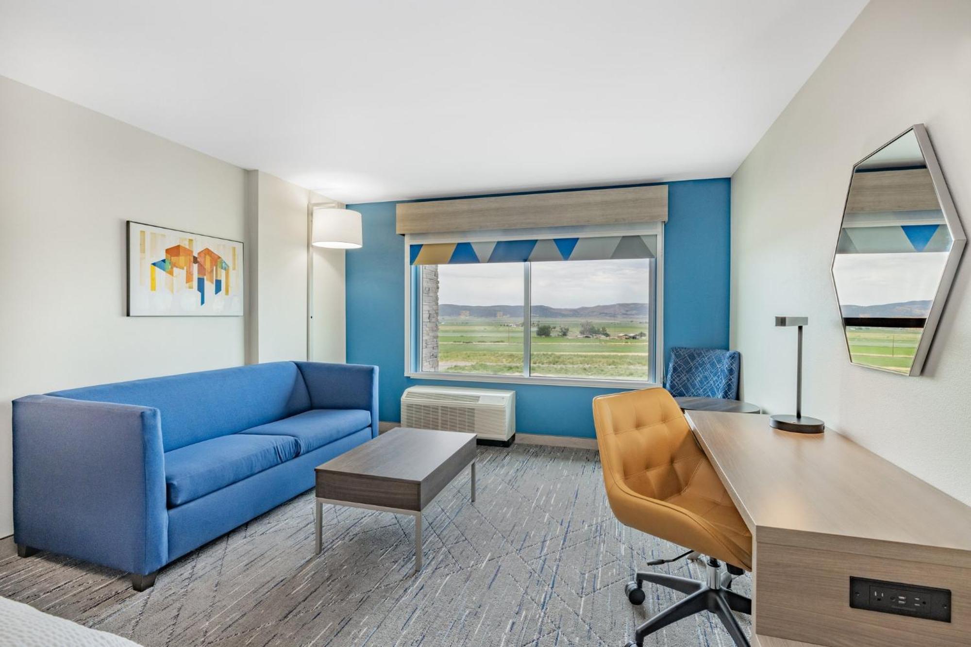 Holiday Inn Express & Suites - Nephi By Ihg Экстерьер фото